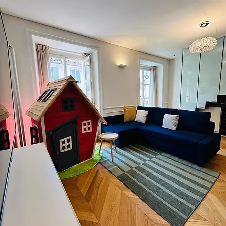 Home Suite Home Apartman