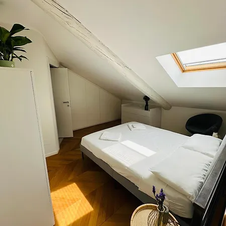 Apartman Home Suite Home *