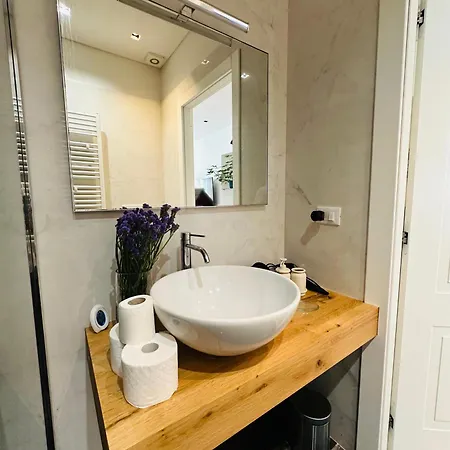 Апартаменты Home Suite Home