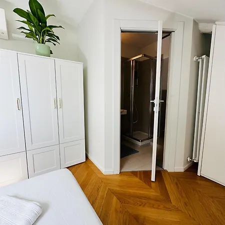 Home Suite Home Апартаменты *