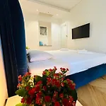 Home Suite Home * Turyn