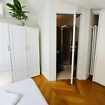 Home Suite Home Apartament *