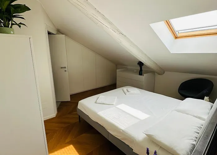 דירה Home Suite Home *